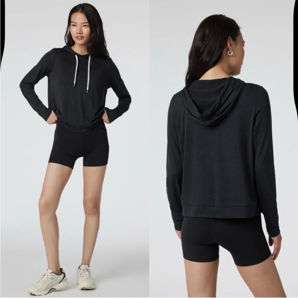 Vuori Halo Essential Hoodie Black
Heather - Picture 1 of 8